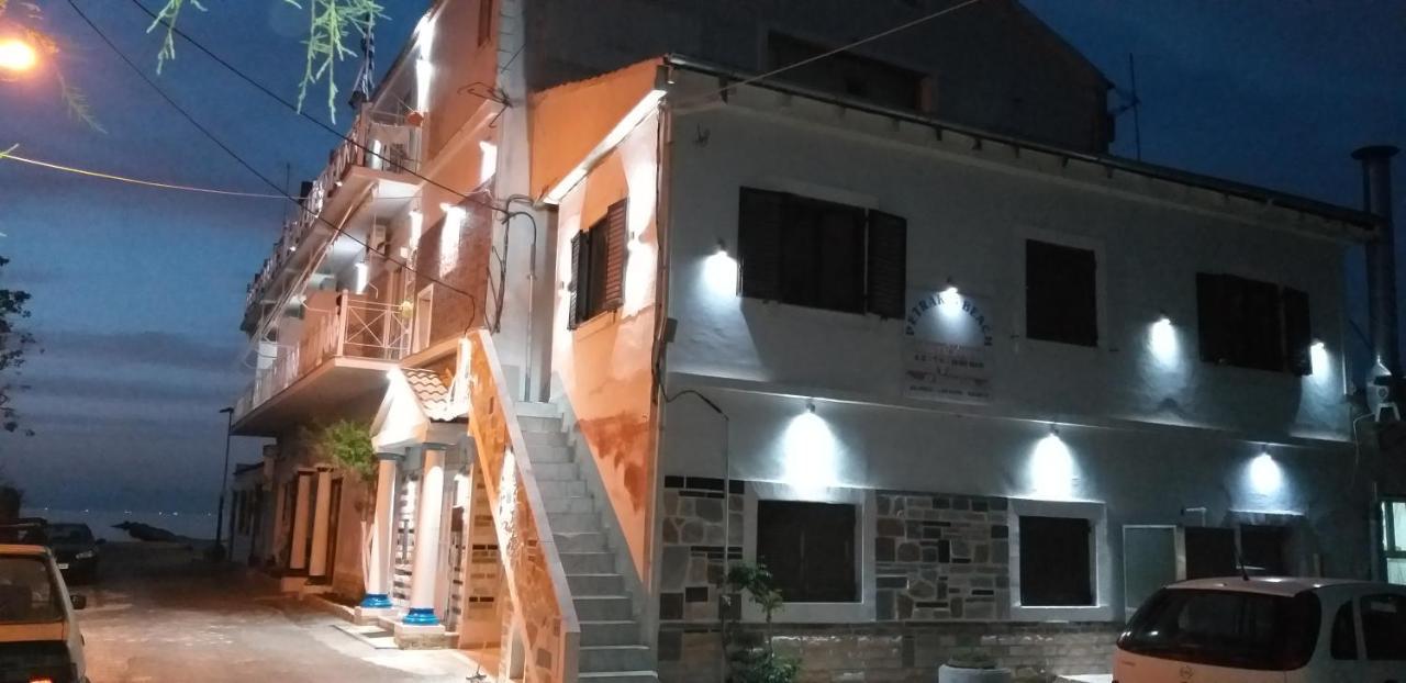 Petrakis Beach Lefkimmi Exterior foto