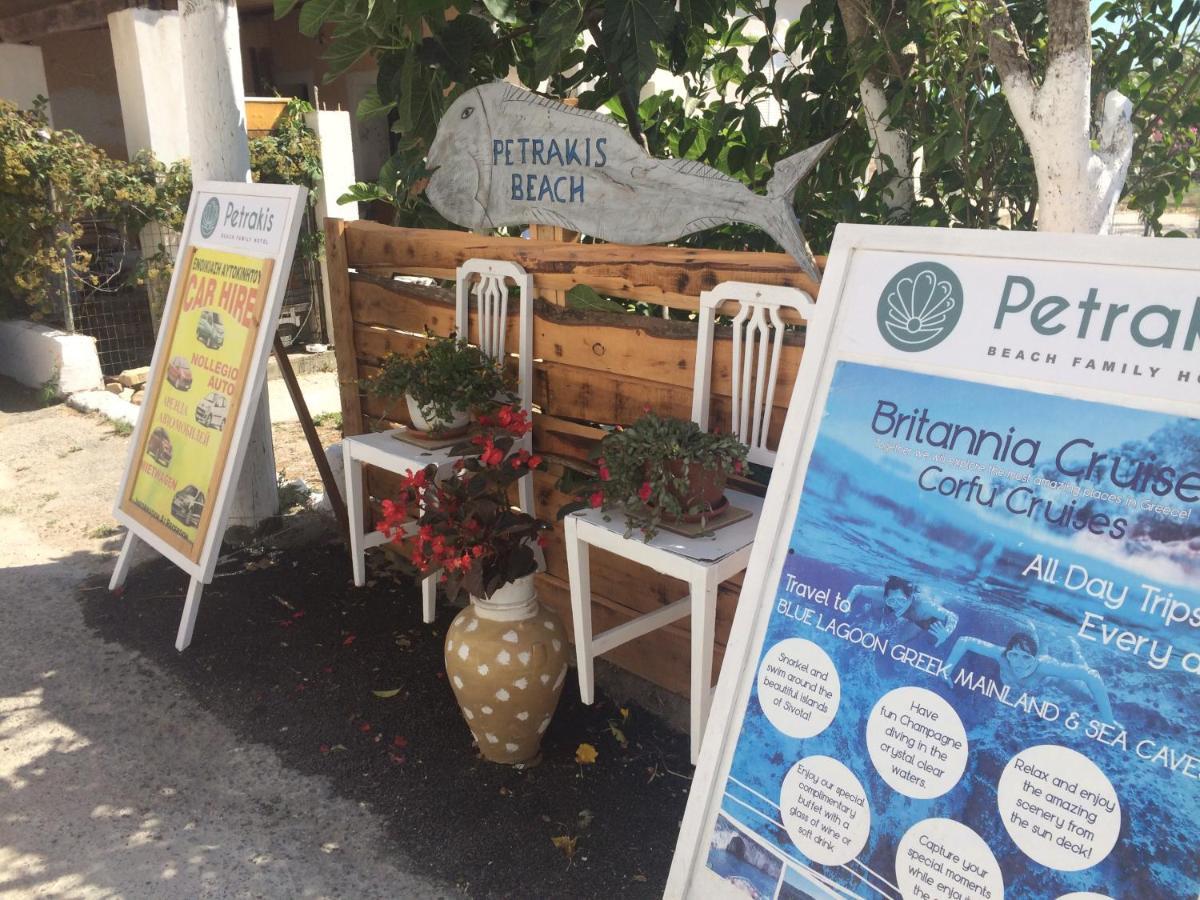 Petrakis Beach Lefkimmi Exterior foto