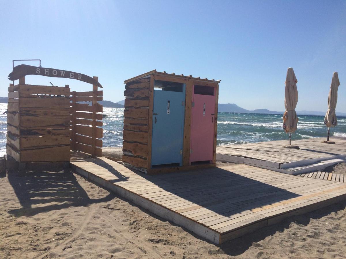 Petrakis Beach Lefkimmi Exterior foto