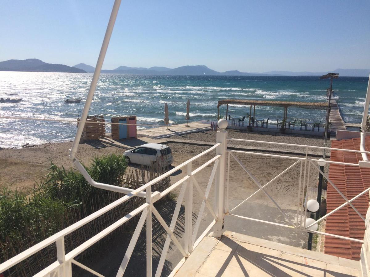 Petrakis Beach Lefkimmi Exterior foto