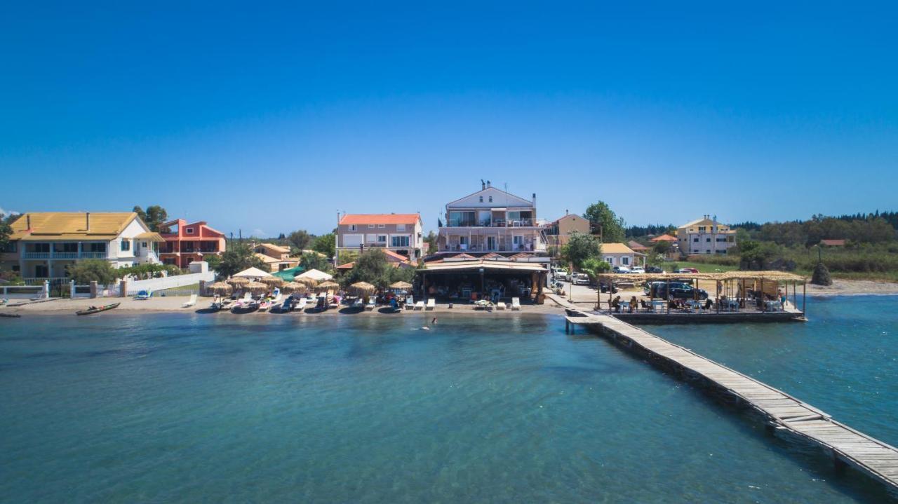 Petrakis Beach Lefkimmi Exterior foto