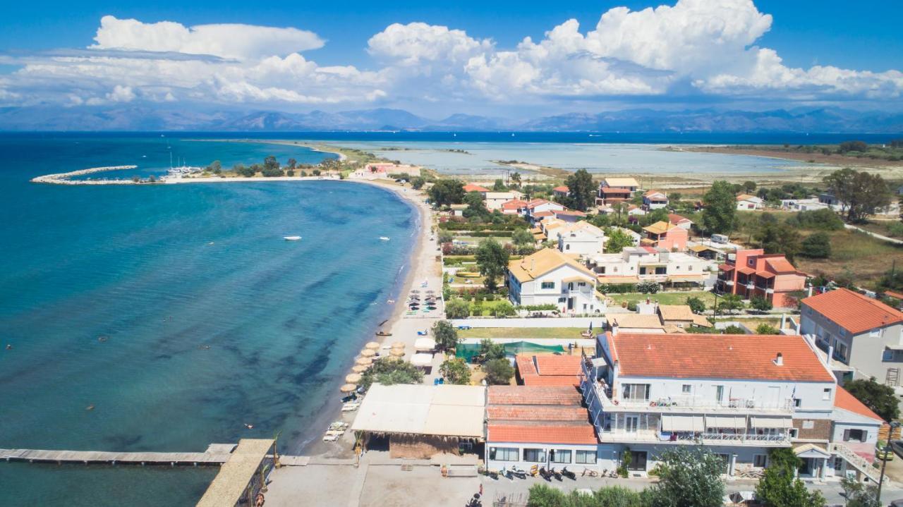 Petrakis Beach Lefkimmi Exterior foto