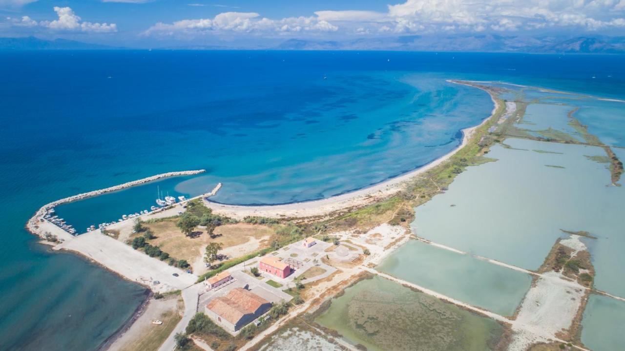 Petrakis Beach Lefkimmi Exterior foto