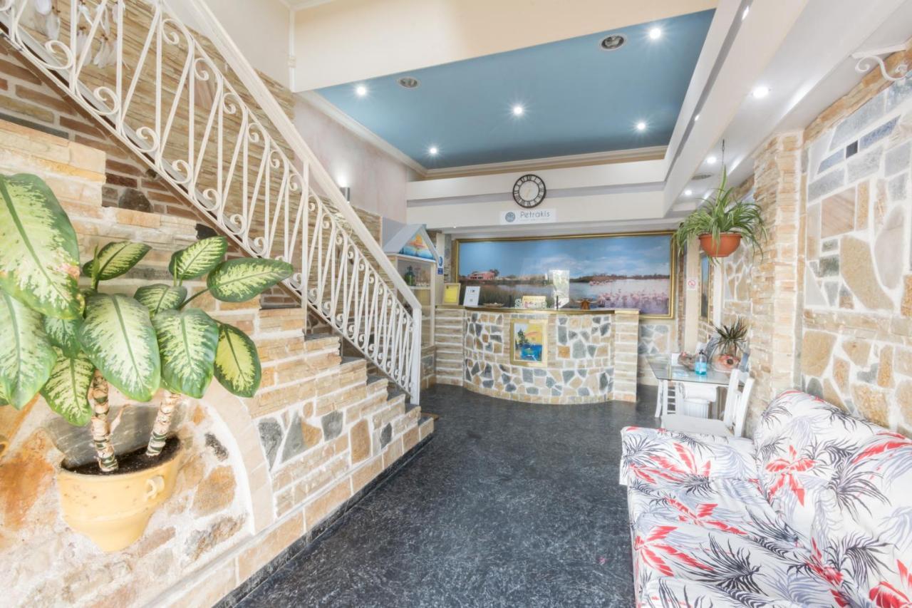 Petrakis Beach Lefkimmi Exterior foto
