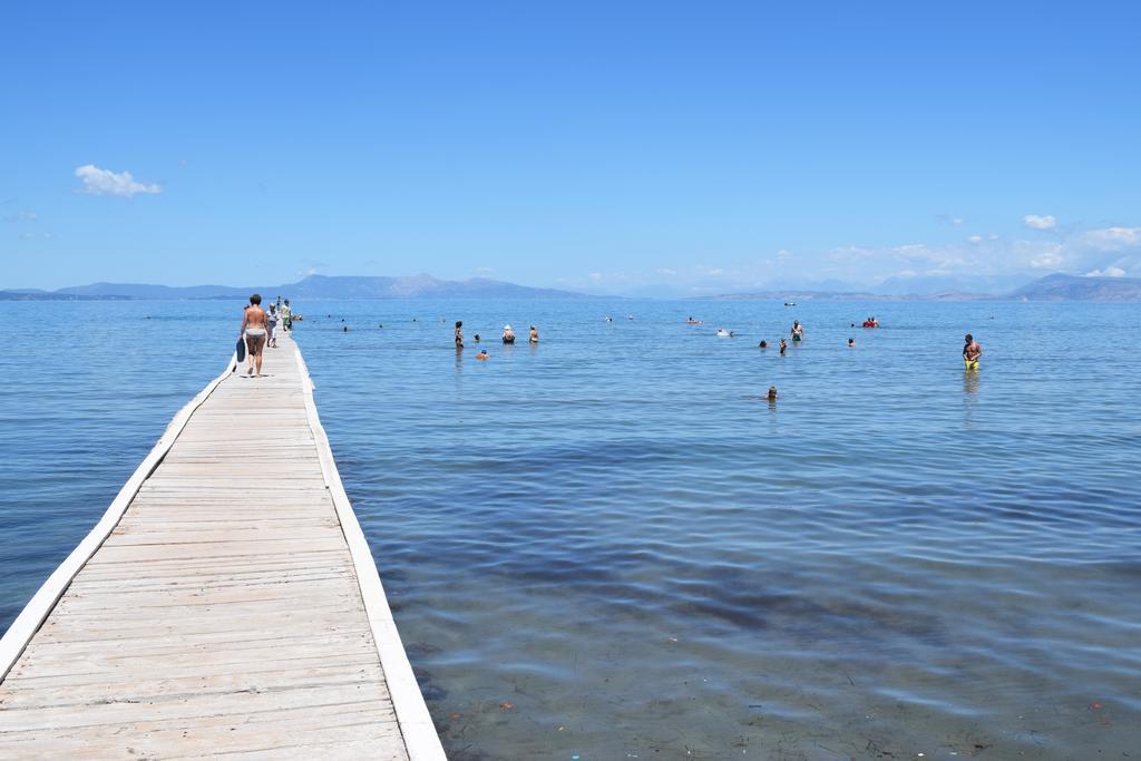 Petrakis Beach Lefkimmi Exterior foto