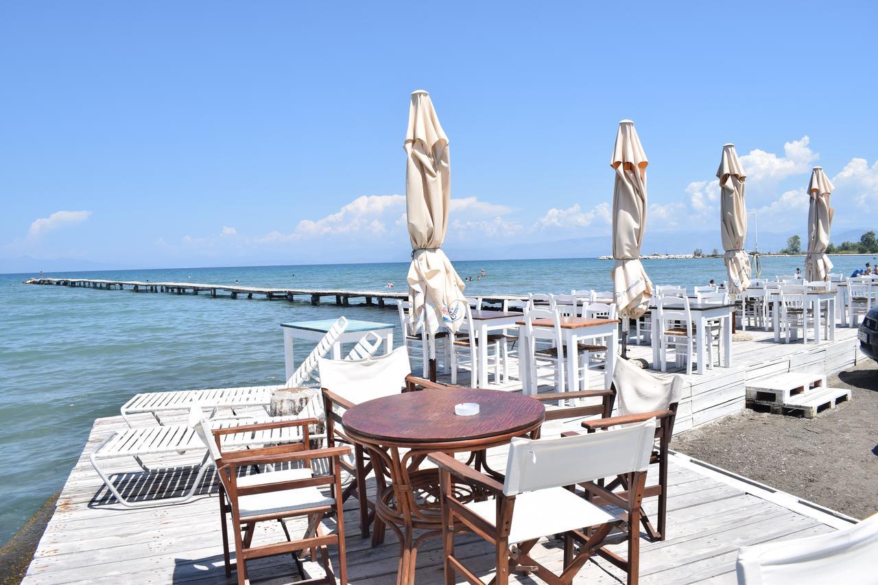 Petrakis Beach Lefkimmi Exterior foto